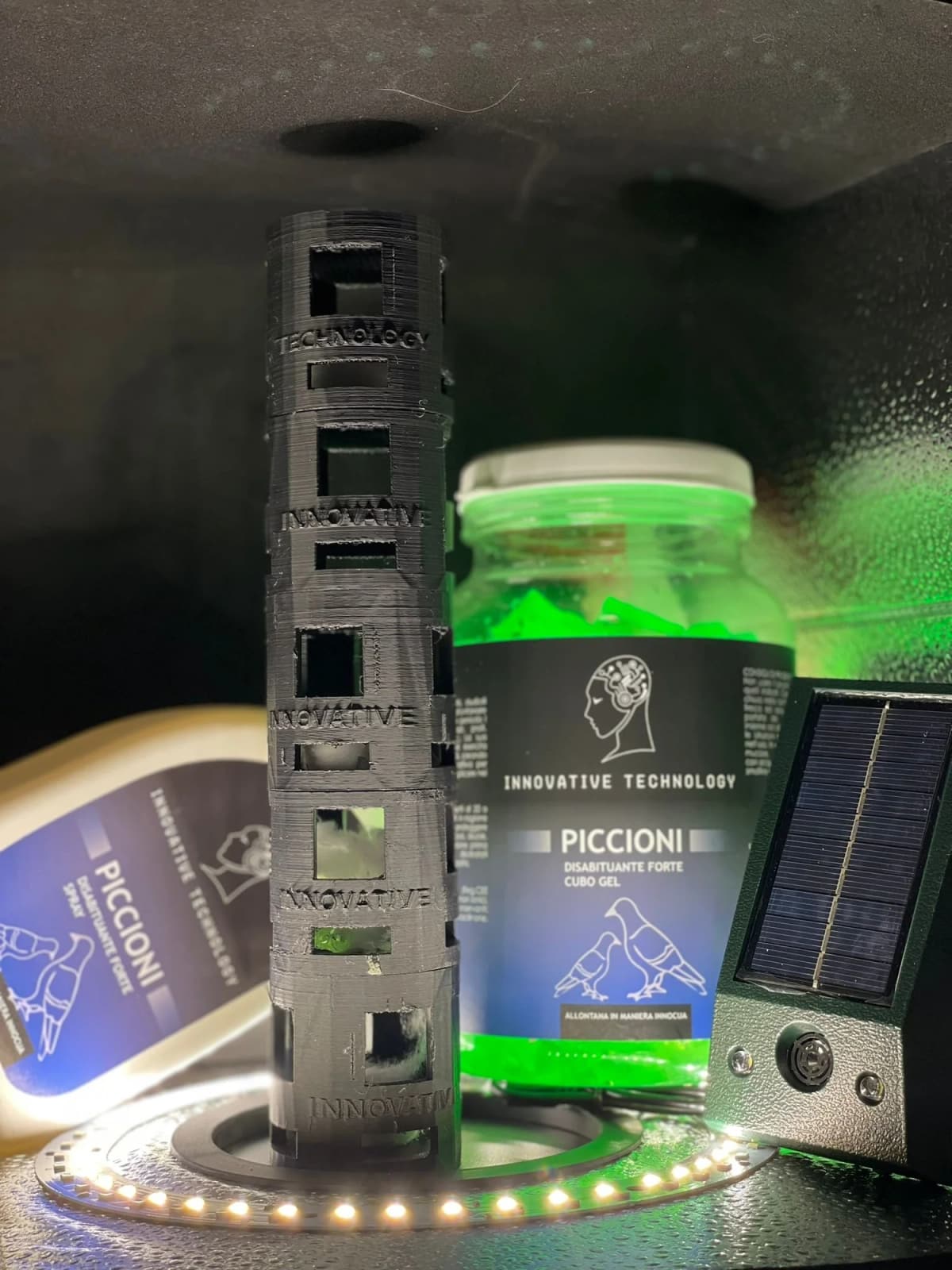 Torretta MOV con gel repellente fluorescente e dispositivo a energia solare